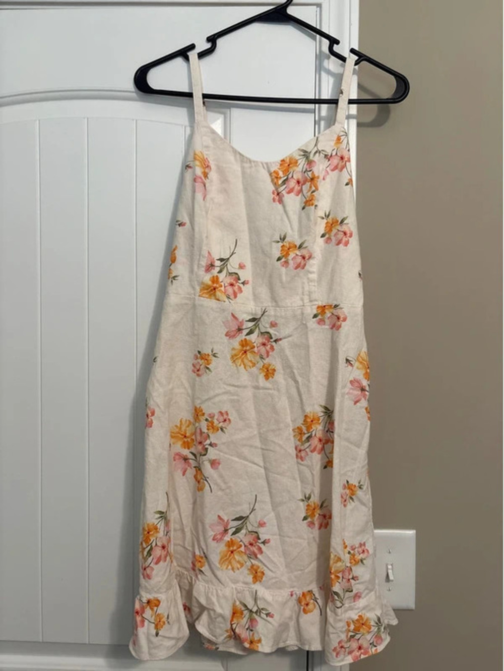 Old Navy Women's Dress Adjustable Straps Cream With Flowers Size M EUC